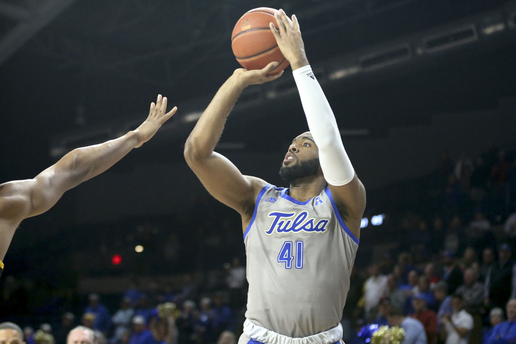 Tulsa Golden Hurricane vs East Carolina Pirates